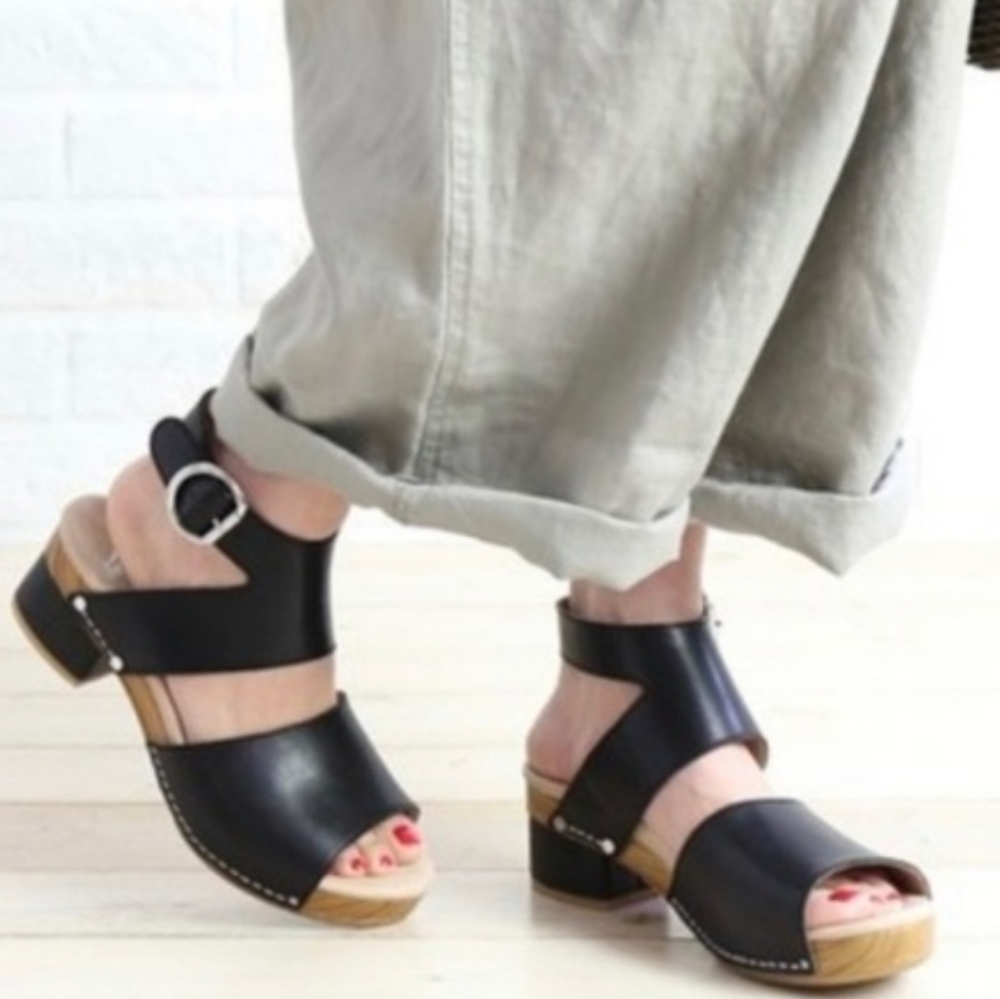 Dansko Minca Sandal
